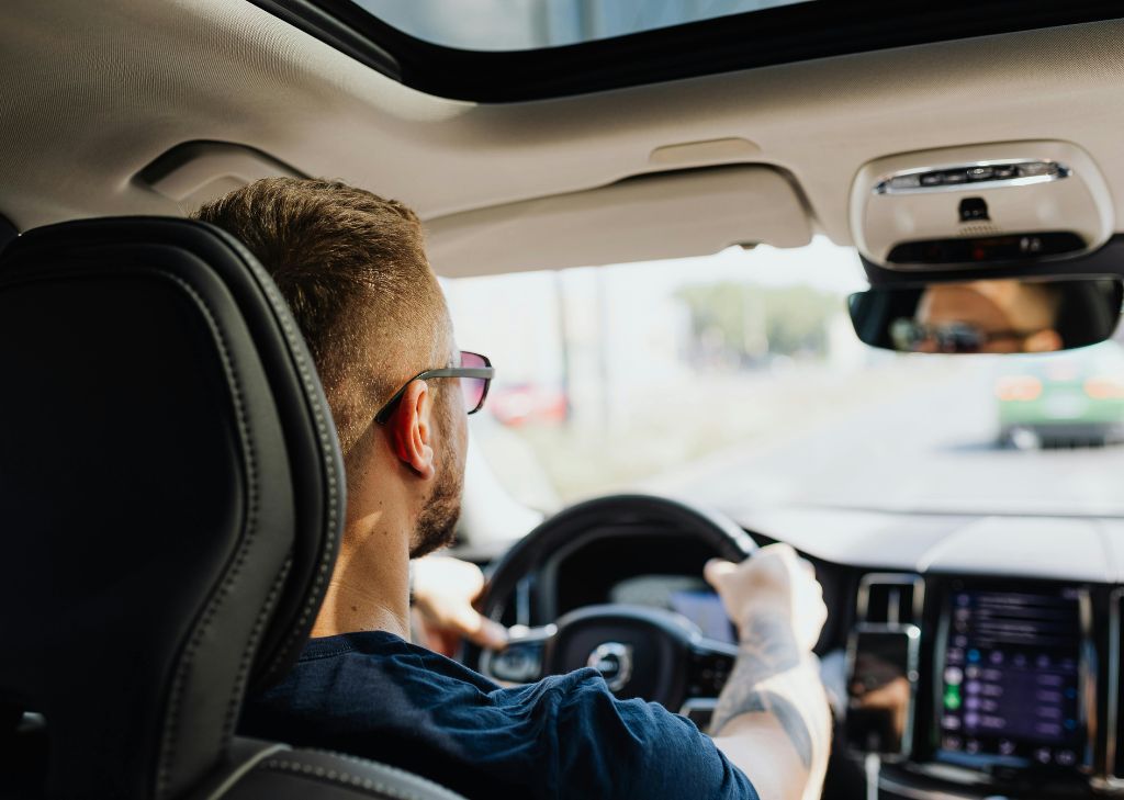 carro-com-passagem-por-leilão